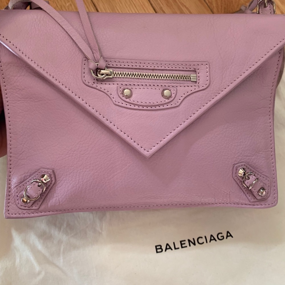 Balenciaga papier envelope
